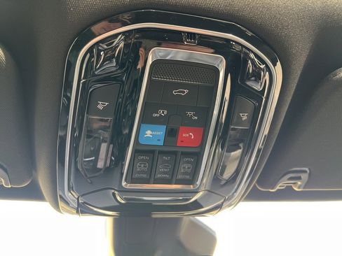 New 2026 Jeep Grand Wagoneer Summit image 36