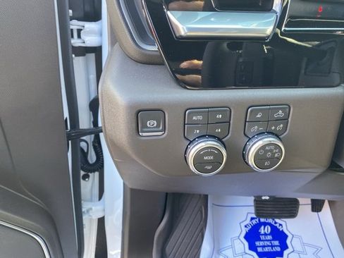 New 2026 GMC Sierra 1500 SLT w/ SLT Premium Plus Package image 19