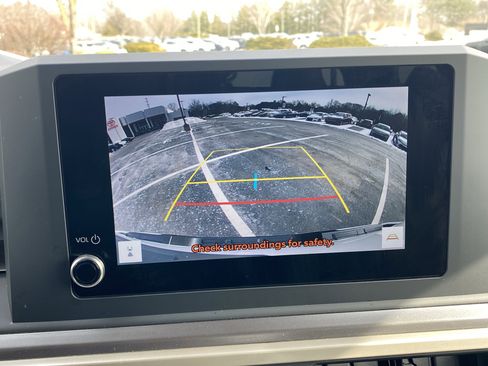 Certified 2025 Toyota Tacoma SR5 image 15