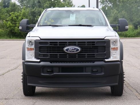 New 2025 Ford F550 4x4 Regular Cab Super Duty image 2