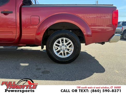Used 2015 Nissan Frontier SV w/ SV Value Truck Package AWD/4WD image 25