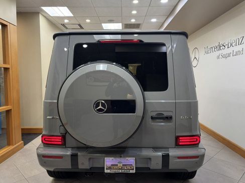 Used 2025 Mercedes-Benz G 63 AMG AMG G 63 image 4