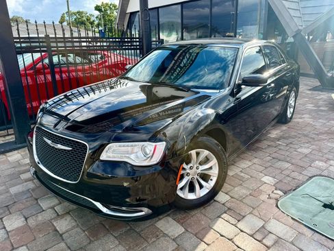Used 2015 Chrysler 300 Limited w/ 300 Premium Group RWD image 21