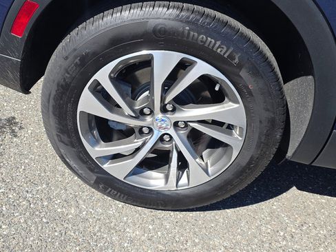 Used 2023 Buick Envision Essence image 23