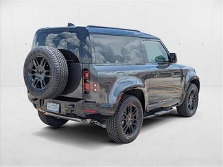 New 2025 Land Rover Defender 90 X-Dynamic SE video 2