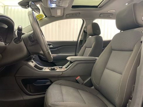 Used 2021 GMC Acadia SLE w/ Driver Convenience Package image 10