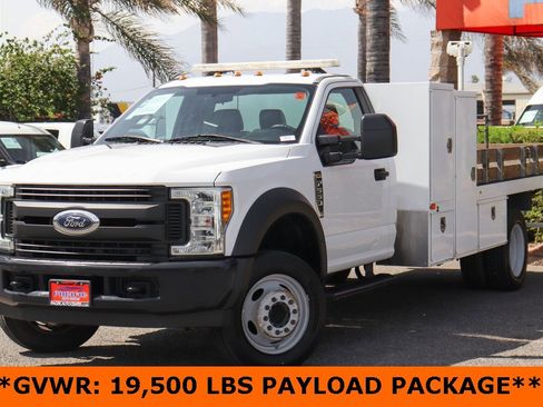 Used 2017 Ford F550 XL image 4