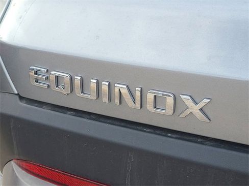 New 2026 Chevrolet Equinox LT image 10