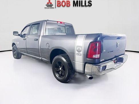 Used 2019 RAM 1500 Classic SLT RWD image 5