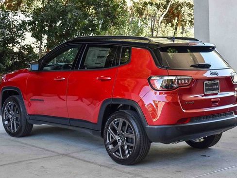 New 2026 Jeep Compass Limited w/ Sun, Sound & Navigation Group image 4