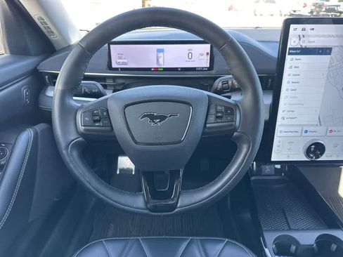 Used 2022 Ford Mustang Mach-E Select image 6
