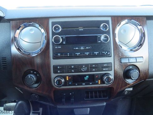 Used 2011 Ford F250 Lariat w/ Lariat Interior Pkg AWD/4WD image 15