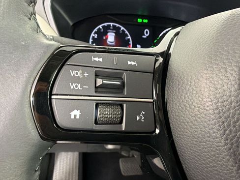 Certified 2024 Honda HR-V EX-L image 16