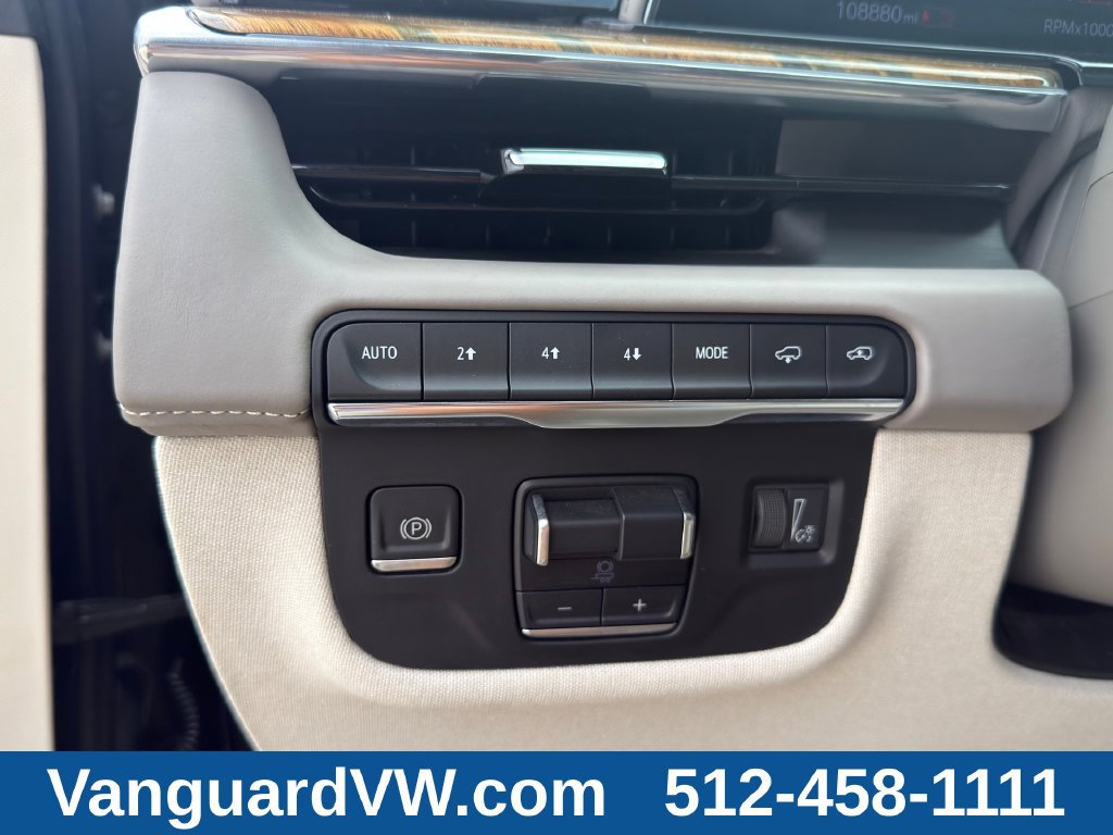 Used 2022 Cadillac Escalade Sport Platinum w/ Heavy-Duty Trailer Package AWD/4WD image 22