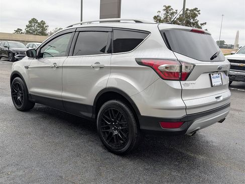 Used 2017 Ford Escape Titanium image 6