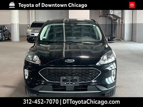 Used 2022 Ford Escape SEL w/ Technology Package FWD image 3
