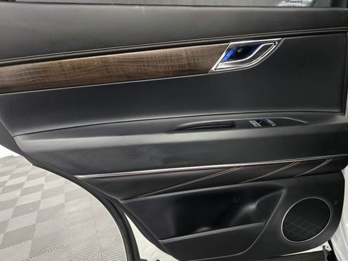 Used 2024 Genesis GV80 2.5T image 21