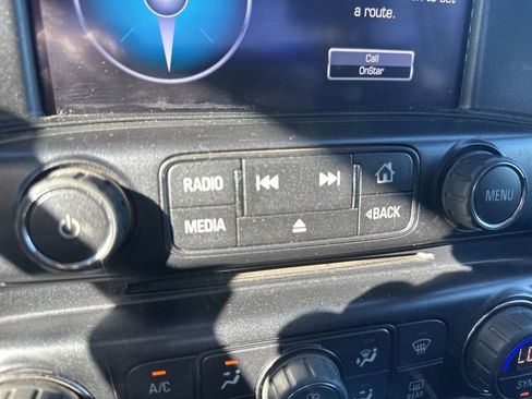 Used 2019 Chevrolet Silverado 1500 LT w/ All Star Edition image 17