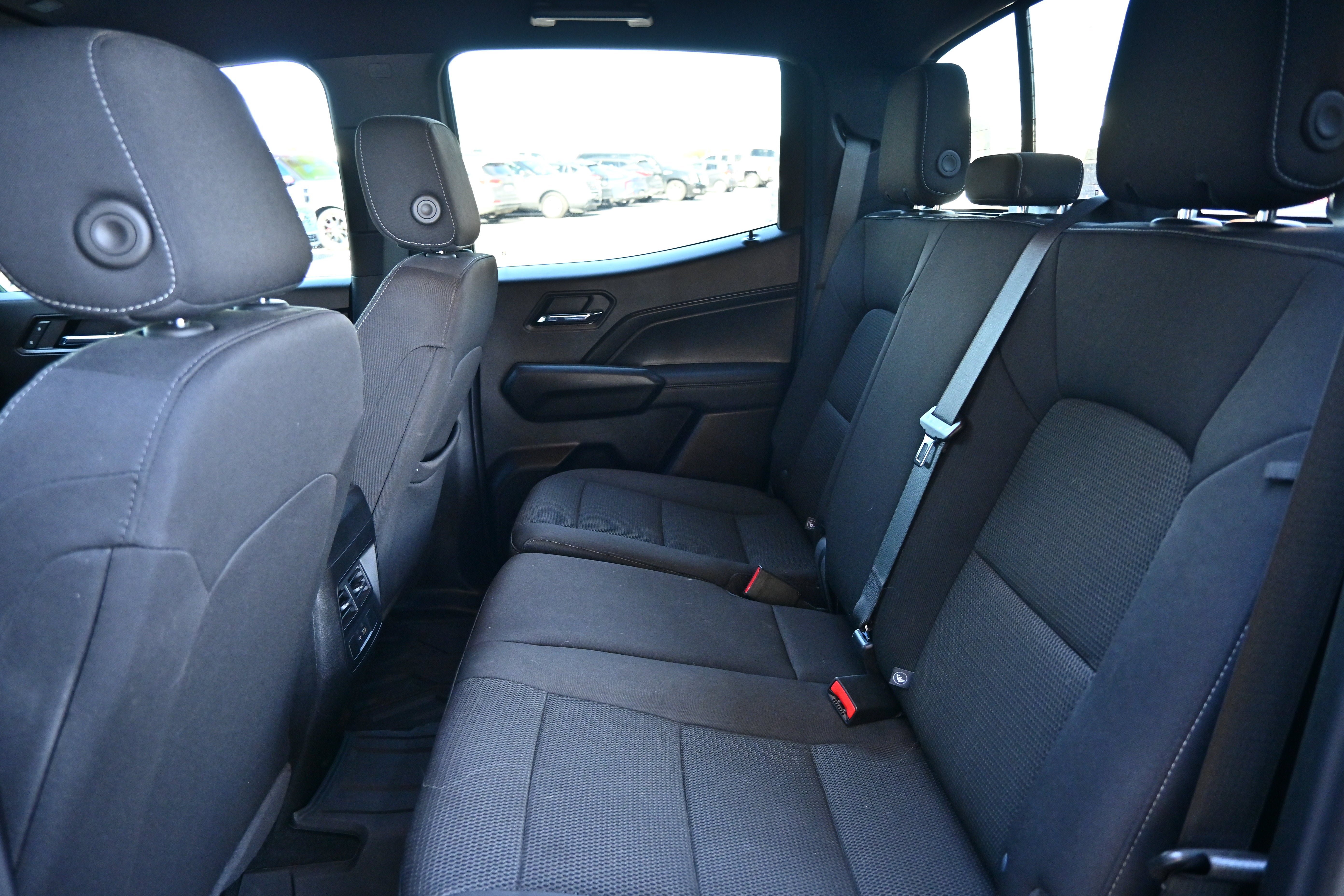 Used 2024 GMC Canyon Elevation w/ Convenience Package AWD/4WD image 17