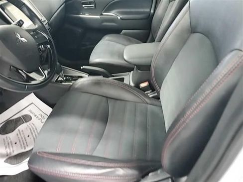 Used 2022 Mitsubishi Outlander Sport ES AWD/4WD image 2