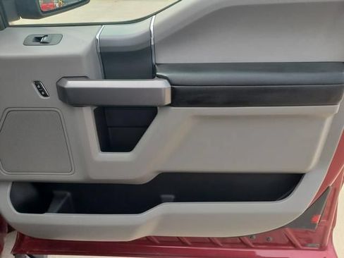 Used 2019 Ford F150 XLT w/ Equipment Group 302A Luxury AWD/4WD image 21