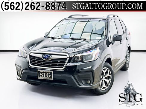 Used 2021 Subaru Forester Premium image 1