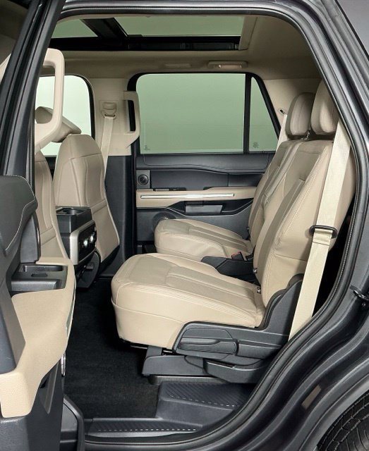 Used 2022 Ford Expedition Limited RWD image 17