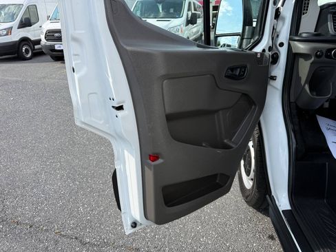 Used 2020 Ford Transit 150 Low Roof RWD image 11