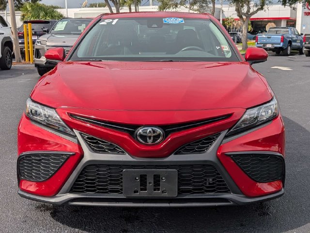 Used 2021 Toyota Camry SE FWD image 8