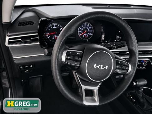 Used 2022 Kia K5 LXS FWD image 11