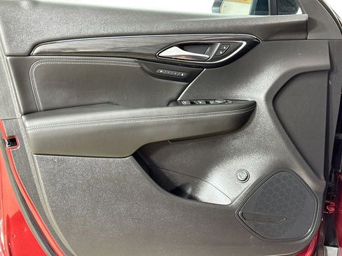 Used 2023 Buick Envision Essence w/ Sport Touring Package image 9