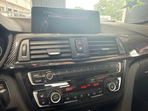 Used 2015 BMW M4 Convertible RWD image 16