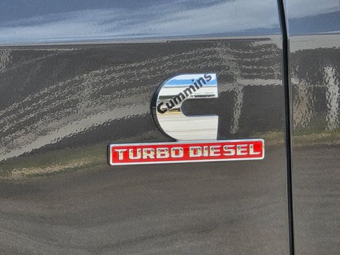 Used 2024 RAM 2500 Laramie AWD/4WD image 42