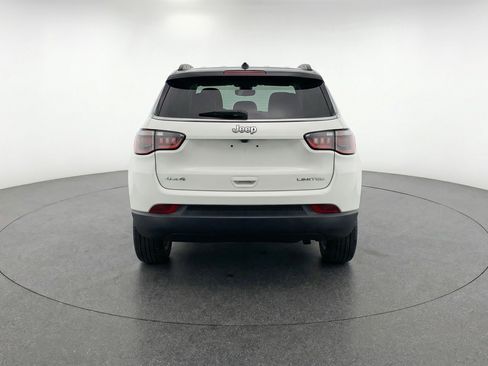 Used 2025 Jeep Compass Limited AWD/4WD image 7
