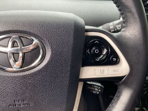 Used 2016 Toyota Prius Four w/ Advanced Technology Package FWD image 23