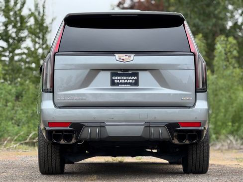 Used 2023 Cadillac Escalade V AWD/4WD image 6