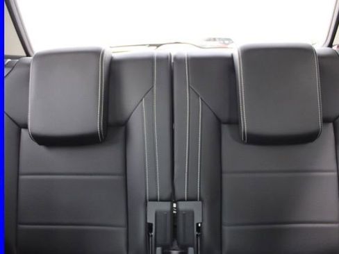 Used 2023 Volkswagen Atlas SEL R-Line image 28