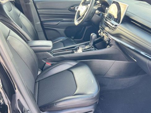 Used 2022 Jeep Compass Altitude w/ Sun and Sound Group image 28