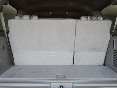 Used 2017 Lincoln Navigator Select image 19