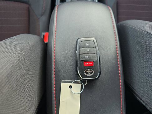 Used 2023 Toyota Corolla SE w/ Carpet Mat Package (TMS) image 12