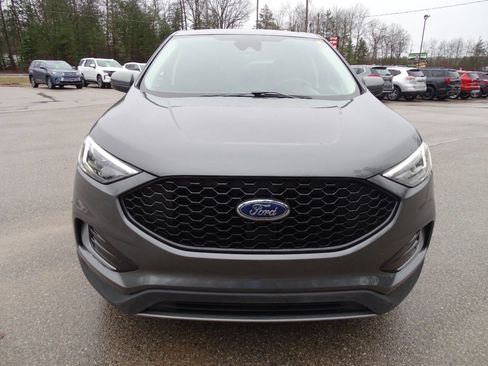 Used 2024 Ford Edge SEL image 4