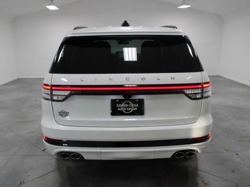 New 2026 Lincoln Aviator 2WD w/ Jet Appearance Package image 7