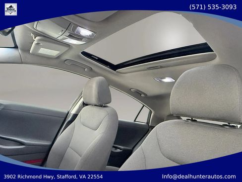 Used 2020 Hyundai Ioniq SEL FWD image 22