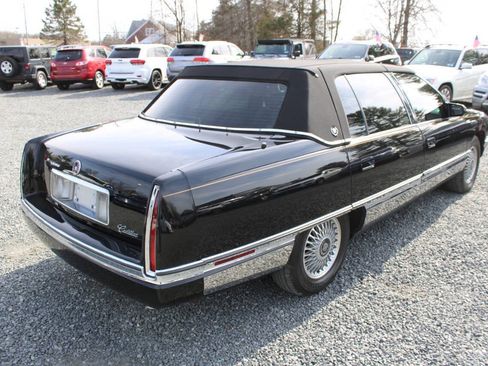 Used 1995 Cadillac De Ville Sedan FWD image 7