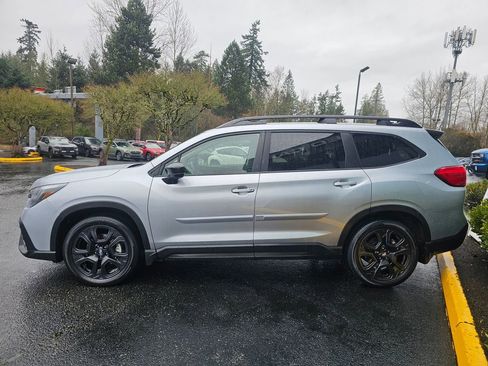Certified 2025 Subaru Ascent Bronze Edition image 4