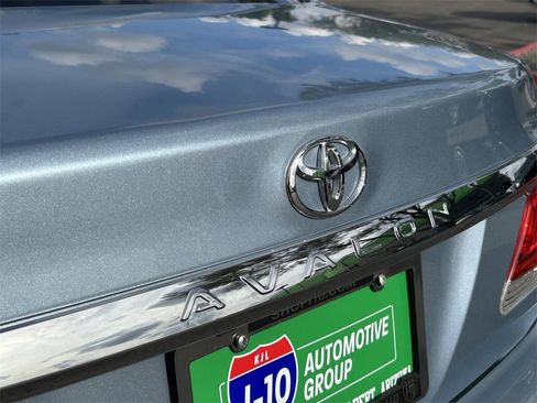 Used 2012 Toyota Avalon Sedan image 8