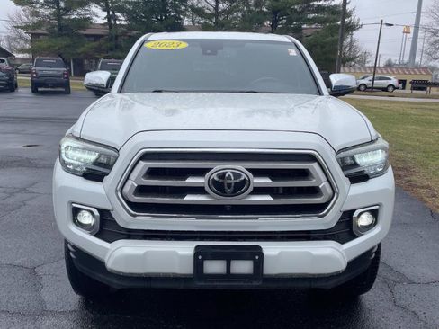 Used 2023 Toyota Tacoma Limited image 9