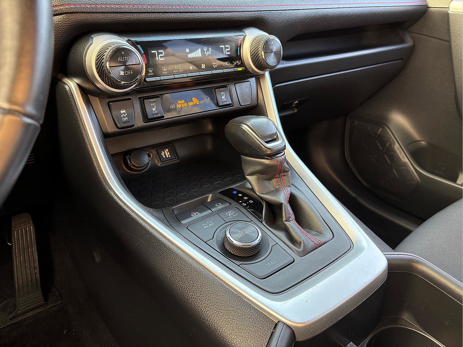 Used 2023 Toyota RAV4 SE AWD/4WD image 26