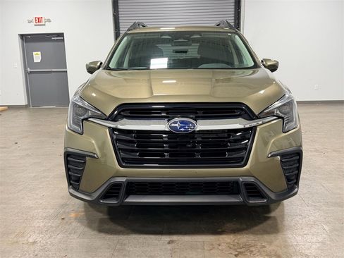 Used 2024 Subaru Ascent Premium image 9