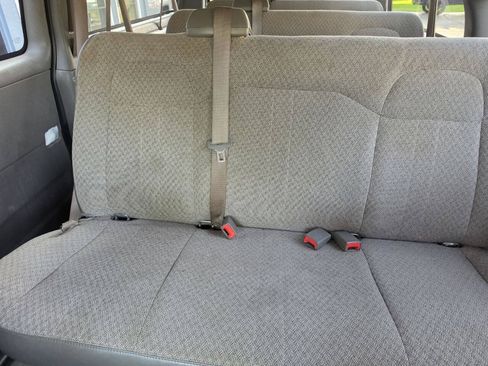 Used 2015 Chevrolet Express 3500 LT w/ LT Preferred Equipment Group RWD image 9